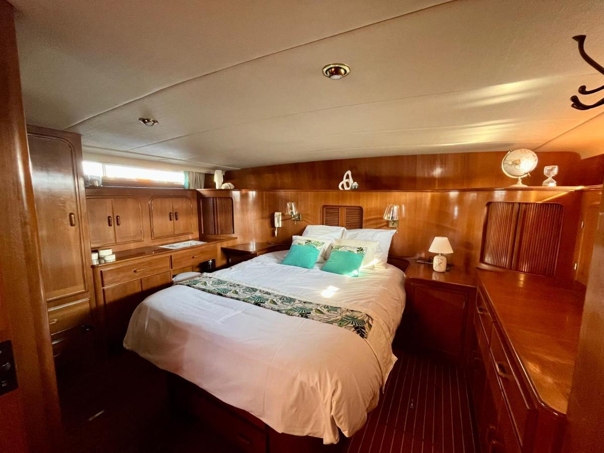 Navi Yacht A Sete, 2 A 8 Couchages, Privatif Hotel Exterior foto