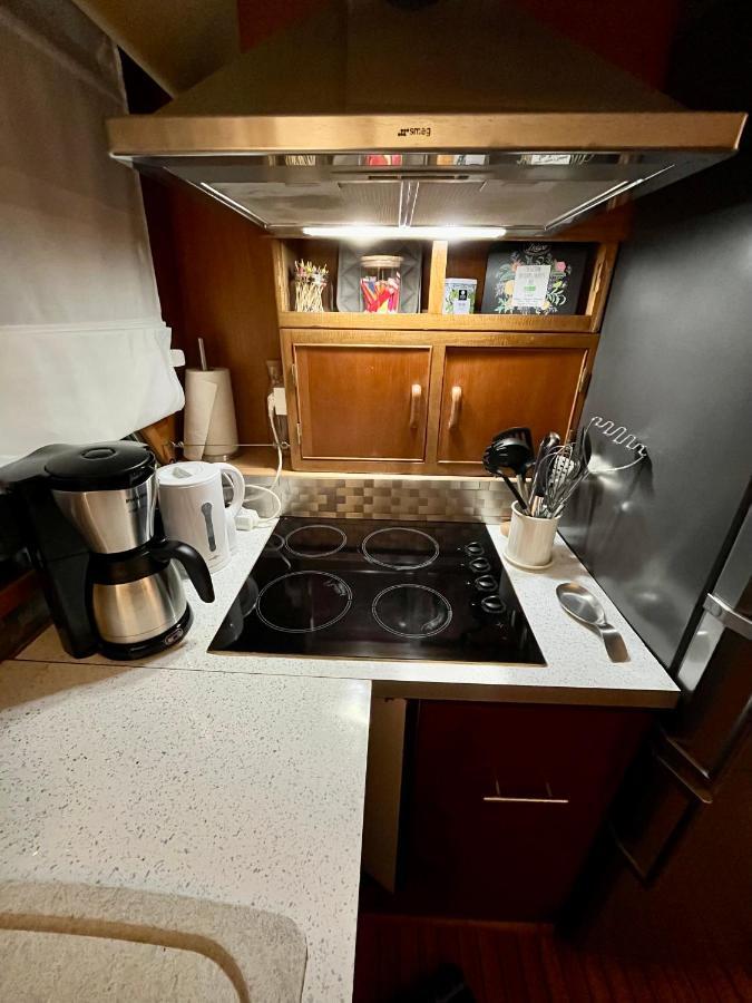 Navi Yacht A Sete, 2 A 8 Couchages, Privatif Hotel Exterior foto