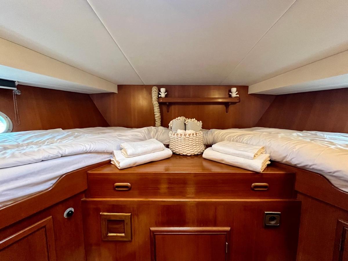 Navi Yacht A Sete, 2 A 8 Couchages, Privatif Hotel Exterior foto