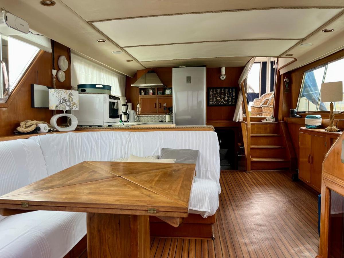 Navi Yacht A Sete, 2 A 8 Couchages, Privatif Hotel Exterior foto