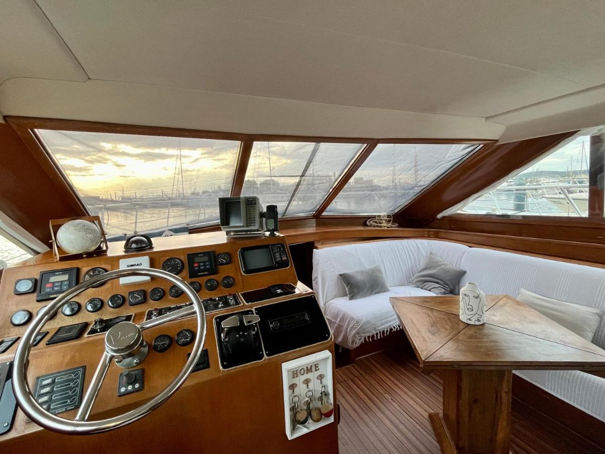 Navi Yacht A Sete, 2 A 8 Couchages, Privatif Hotel Exterior foto