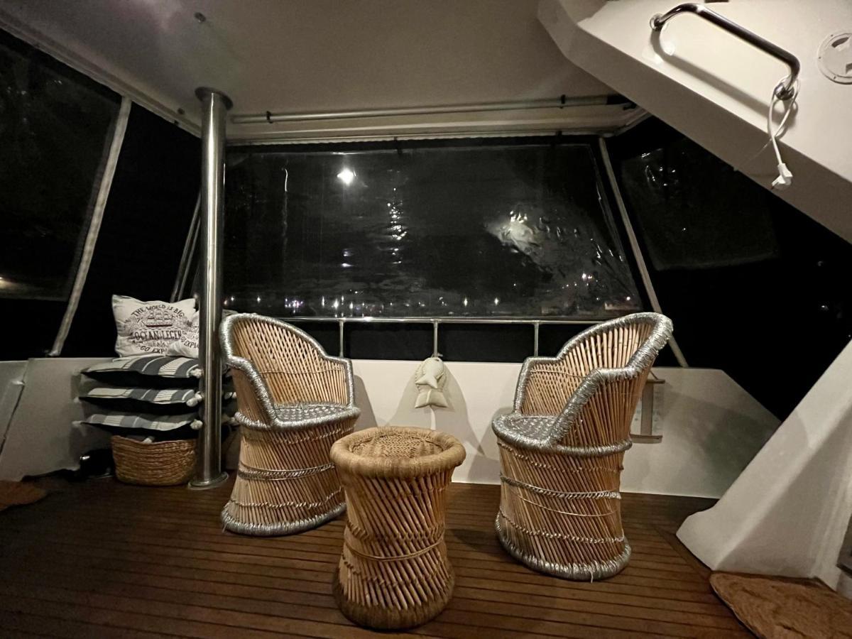 Navi Yacht A Sete, 2 A 8 Couchages, Privatif Hotel Exterior foto