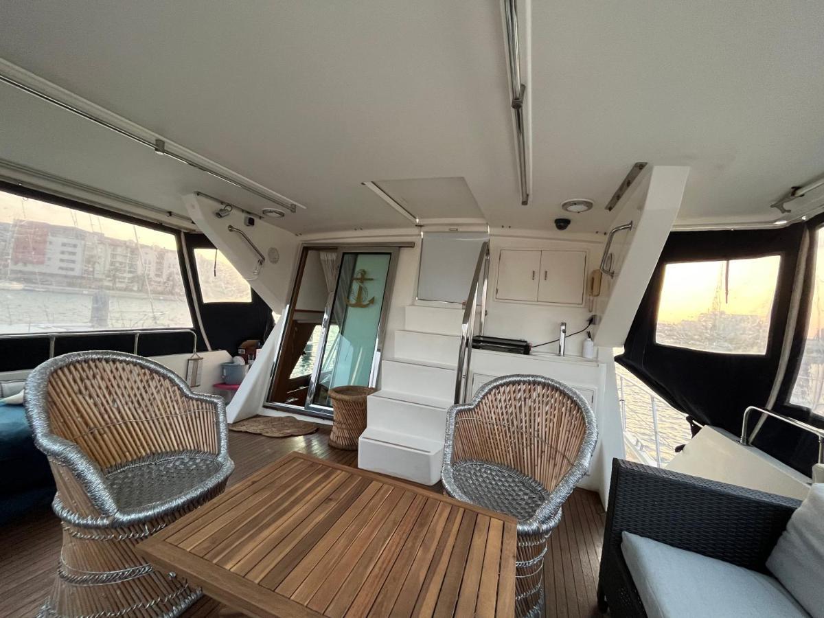 Navi Yacht A Sete, 2 A 8 Couchages, Privatif Hotel Exterior foto