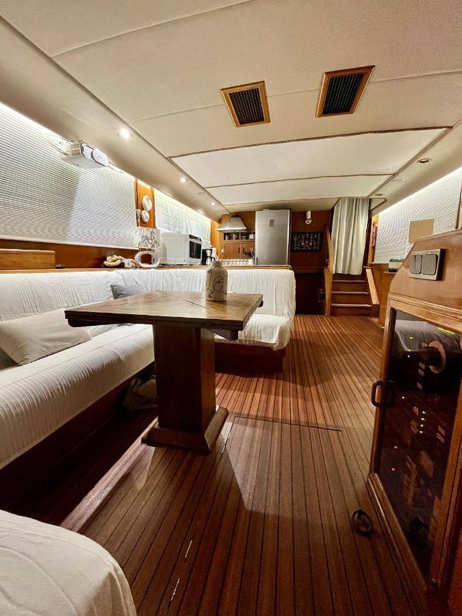 Navi Yacht A Sete, 2 A 8 Couchages, Privatif Hotel Exterior foto
